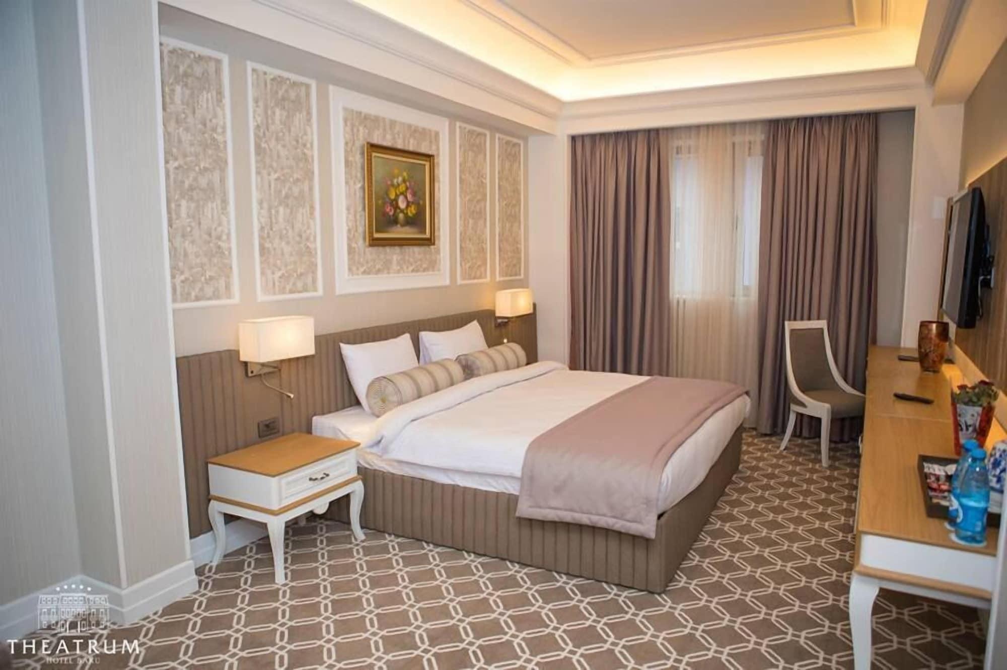 Theatrum Hotel Baku Exterior foto A bedroom at the hotel