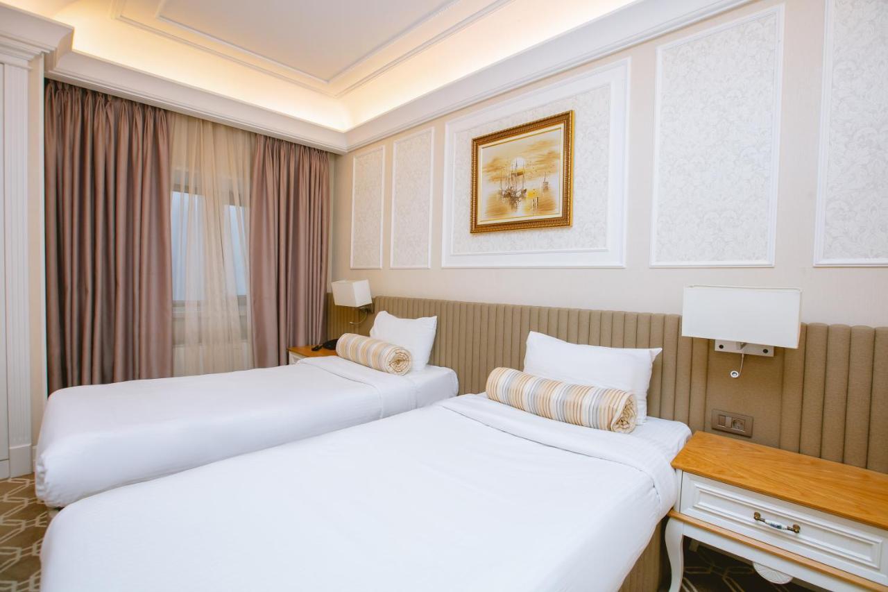 Theatrum Hotel Baku Exterior foto Deluxe Twin