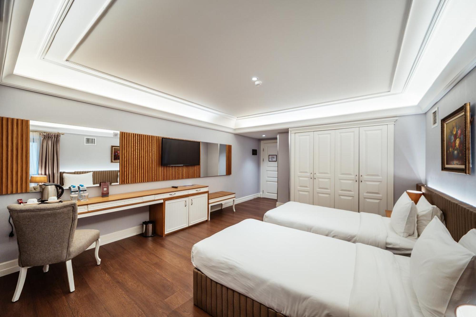 Theatrum Hotel Baku Exterior foto Deluxe Room